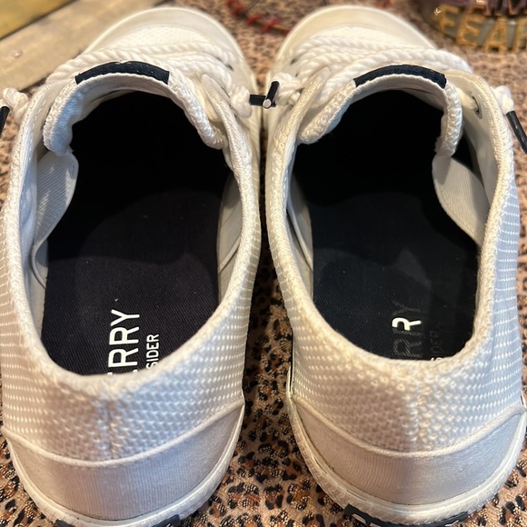 SPERRY. Women’s sneakers.  White.  Size 7 - Picture 8 of 11